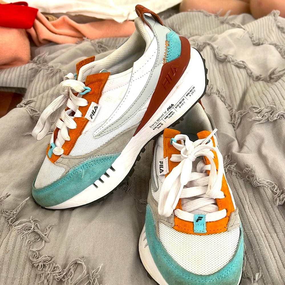 great shoes that are so comfortable and stylish !